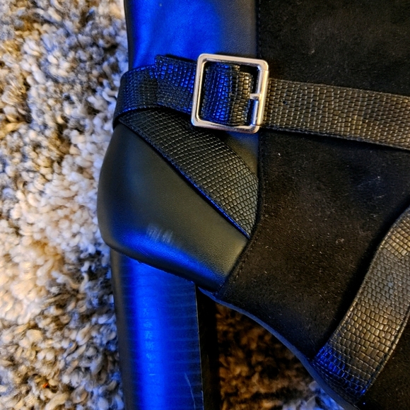 Christian Siriano Ankle Boots - Picture 4 of 10